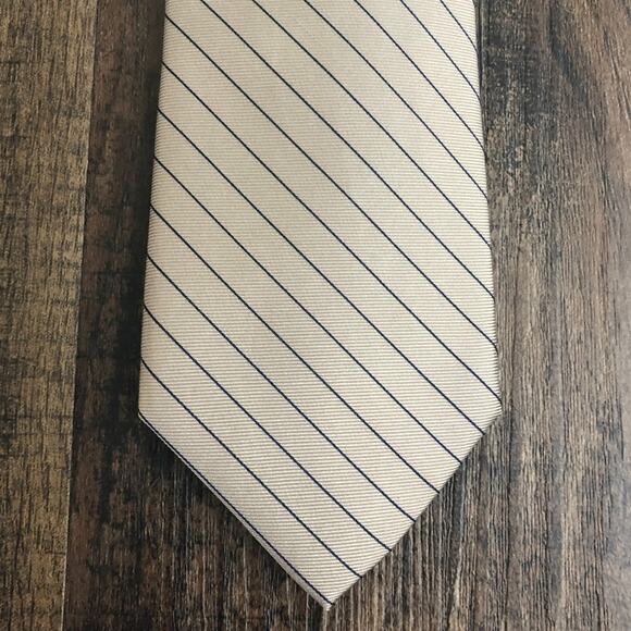Michael Kors Neck Tie 100% Silk Pinstripe Business Professional Brown Blue - Picture 3 of 12